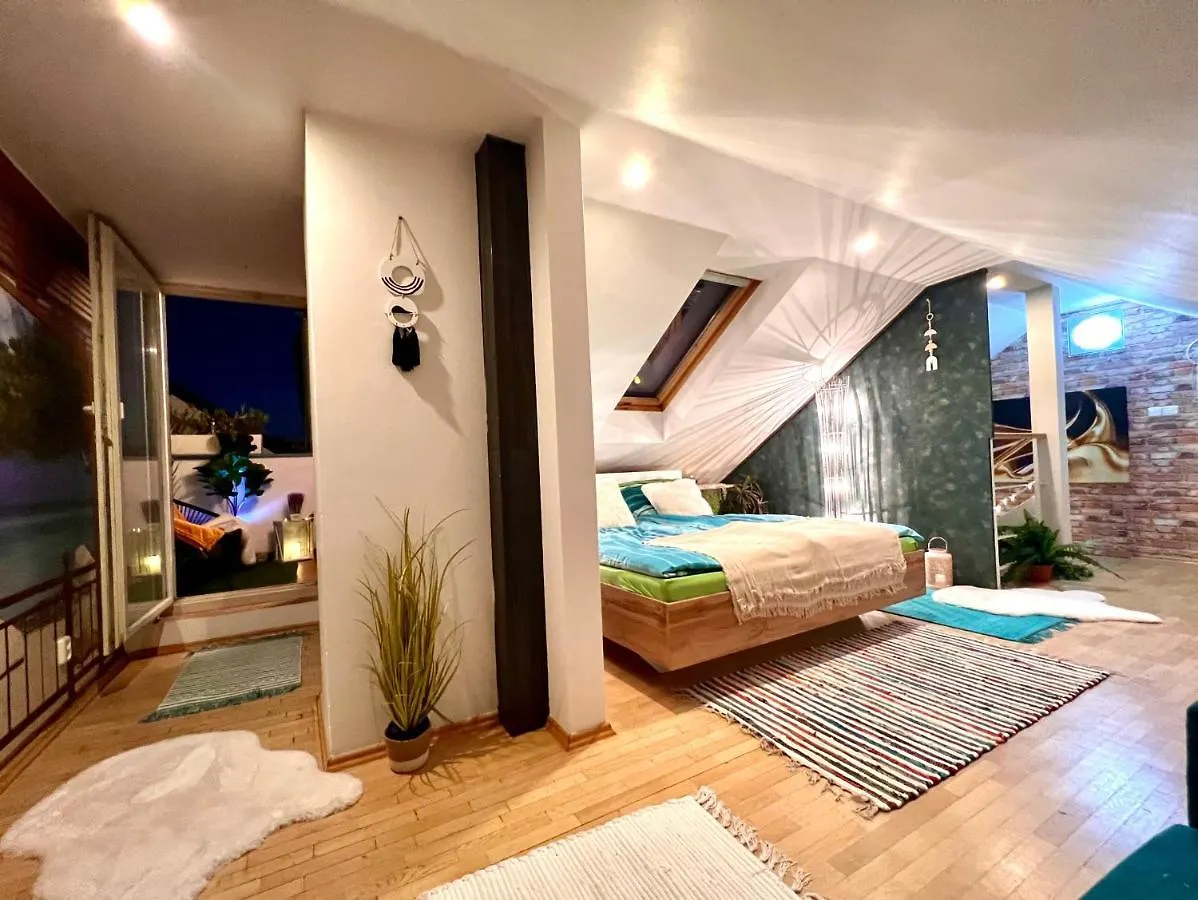 Duplex 2 With Quiet Terrace On Wenceslas Square Praha