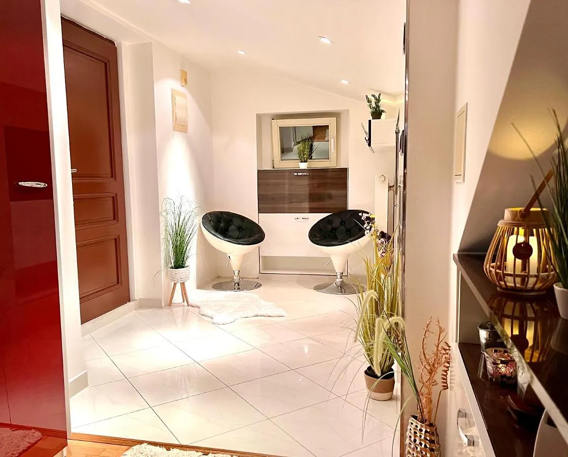 Duplex 2 With Quiet Terrace On Wenceslas Square Praha