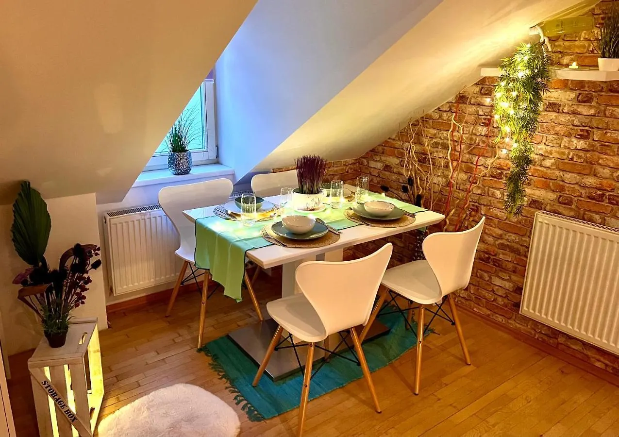 Duplex 2 With Quiet Terrace On Wenceslas Square Praha