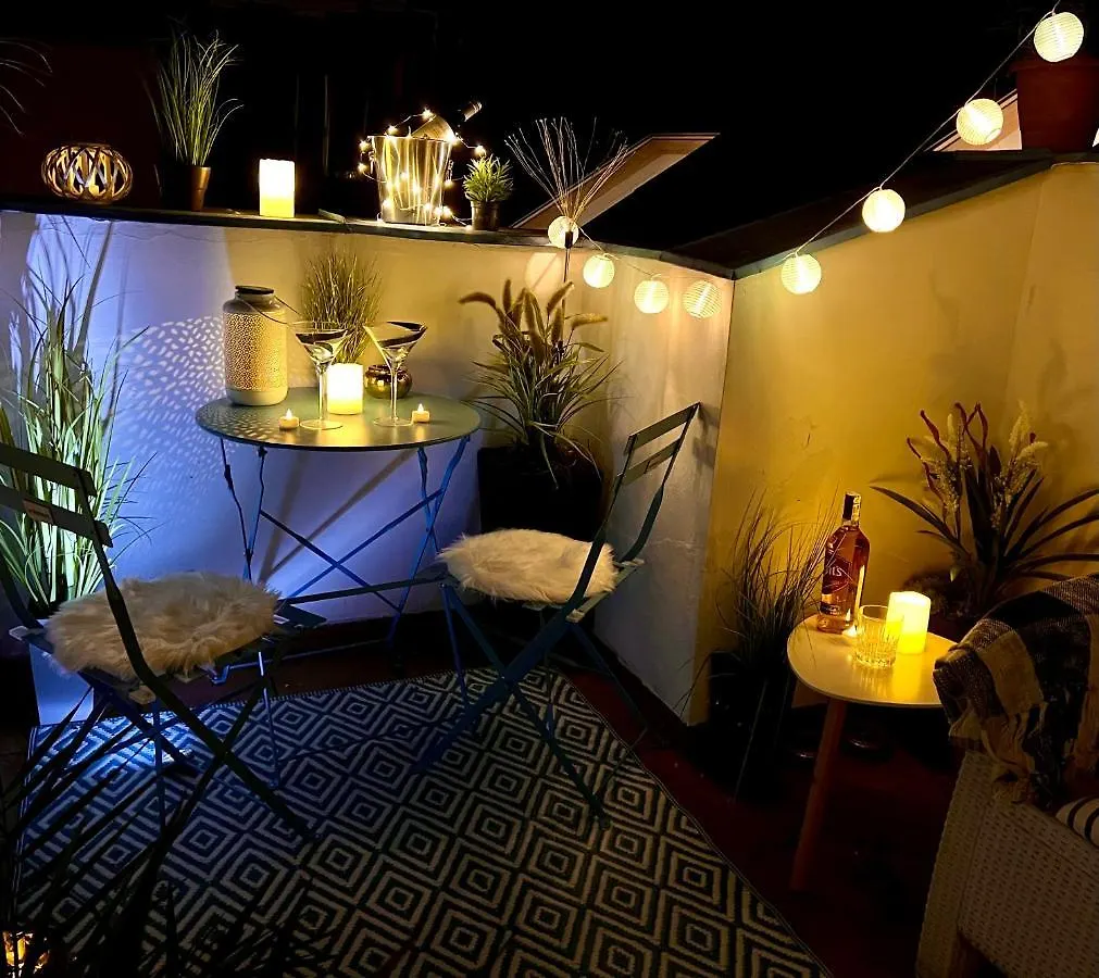 Duplex 2 With Quiet Terrace On Wenceslas Square Praha Apartmán